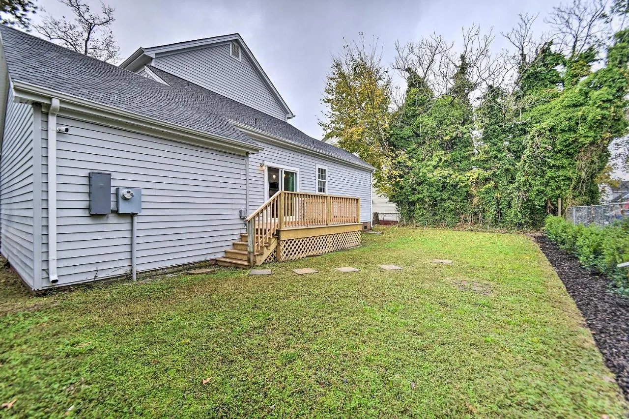 Bright Norfolk Home With Deck Less Than 3 Mi To Town! 0*,  United States